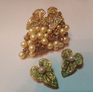Vintage Schiaparelli Grape Pearl Brooch Earrings